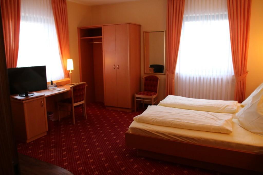 Landgasthof Hotel Bechtel Zella Esterno foto